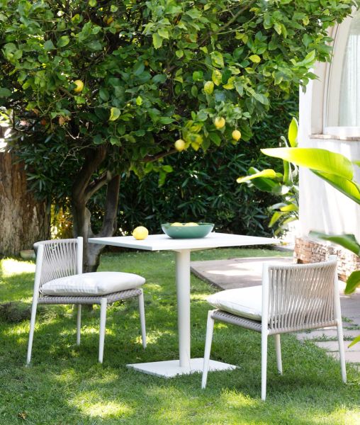 Modern Popular Home Outdoor French Leisure Furniture Garden Rope Arm Sofa  Metal Chair - China Garden Chair, Outdoor Chair